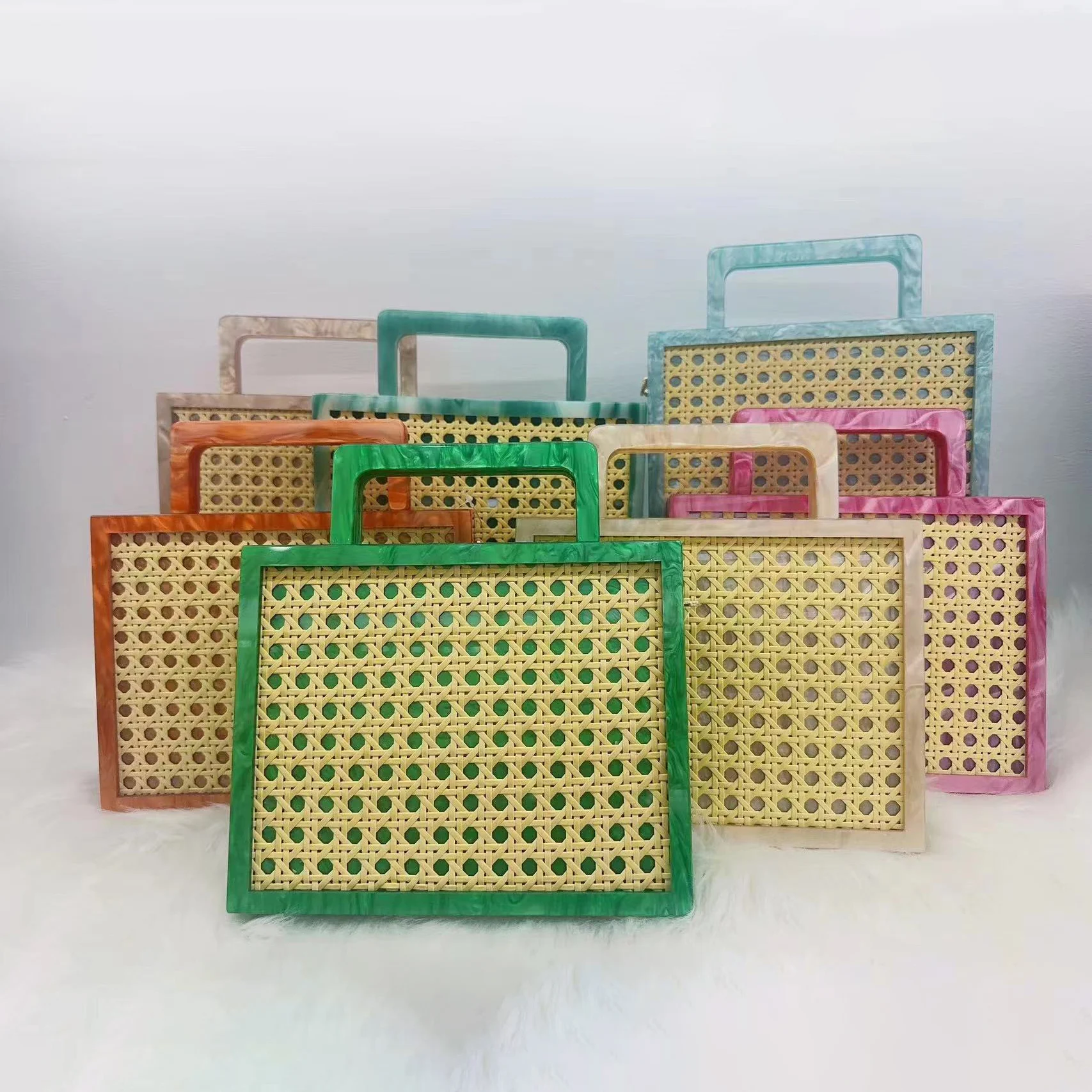 

Summer New Woven Rattan Acrylic Handbag Ladies Luxury Square Clutch Chic Stylish Boutique Party Chain Crossbody Hard Box Purse