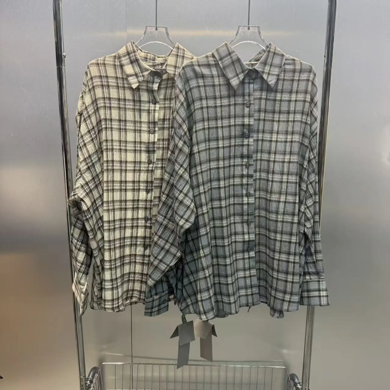 

Loose Fit Plaid Long Sleeve Collared Shirt Vintage Preppy Style Women's Fashion Spring 2026 South Oil 2026 Summer New Arrival