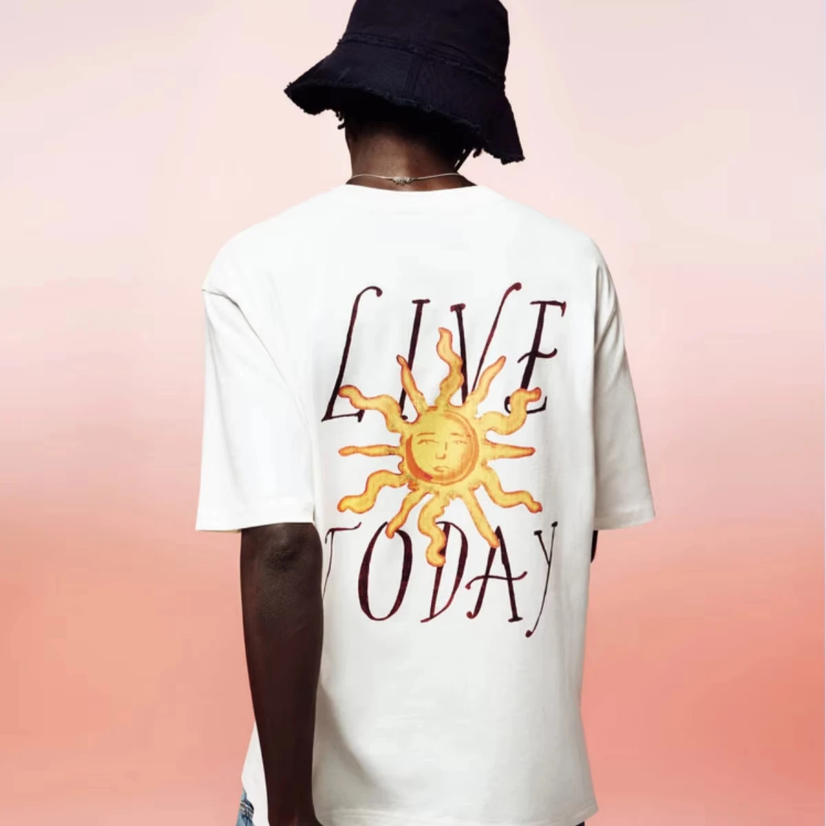 2026 Retro Summer Tomorrowland Graphic Cotton T-shirt Unisex Summer Short Sleeve Fashion Brand Tee Luxury Casual Vintage Tees
