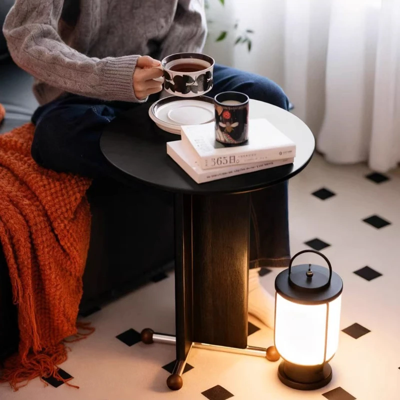 ‌ طاولة جانبية حديثة من منتصف القرن، طاولة نهاية أريكة من الخشب الصلب، طاولة قهوة مستديرة للشرفة، منضدة جمالية بجانب السرير لغرفة المعيشة