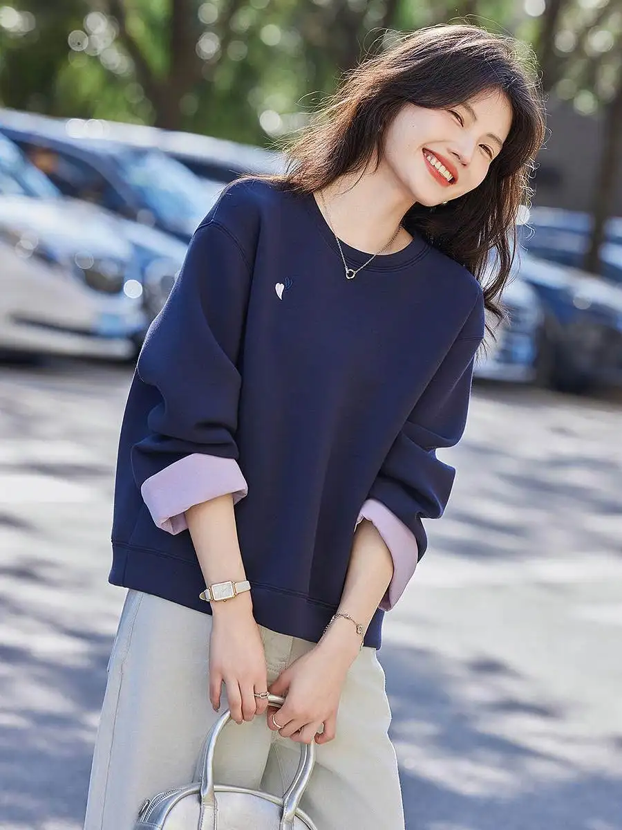 

Spring Fashion Casual Embroidered Heart Print Loose Fit round Neck Sweatshirt Women's Style Comfortable Breathable Long Sleeve