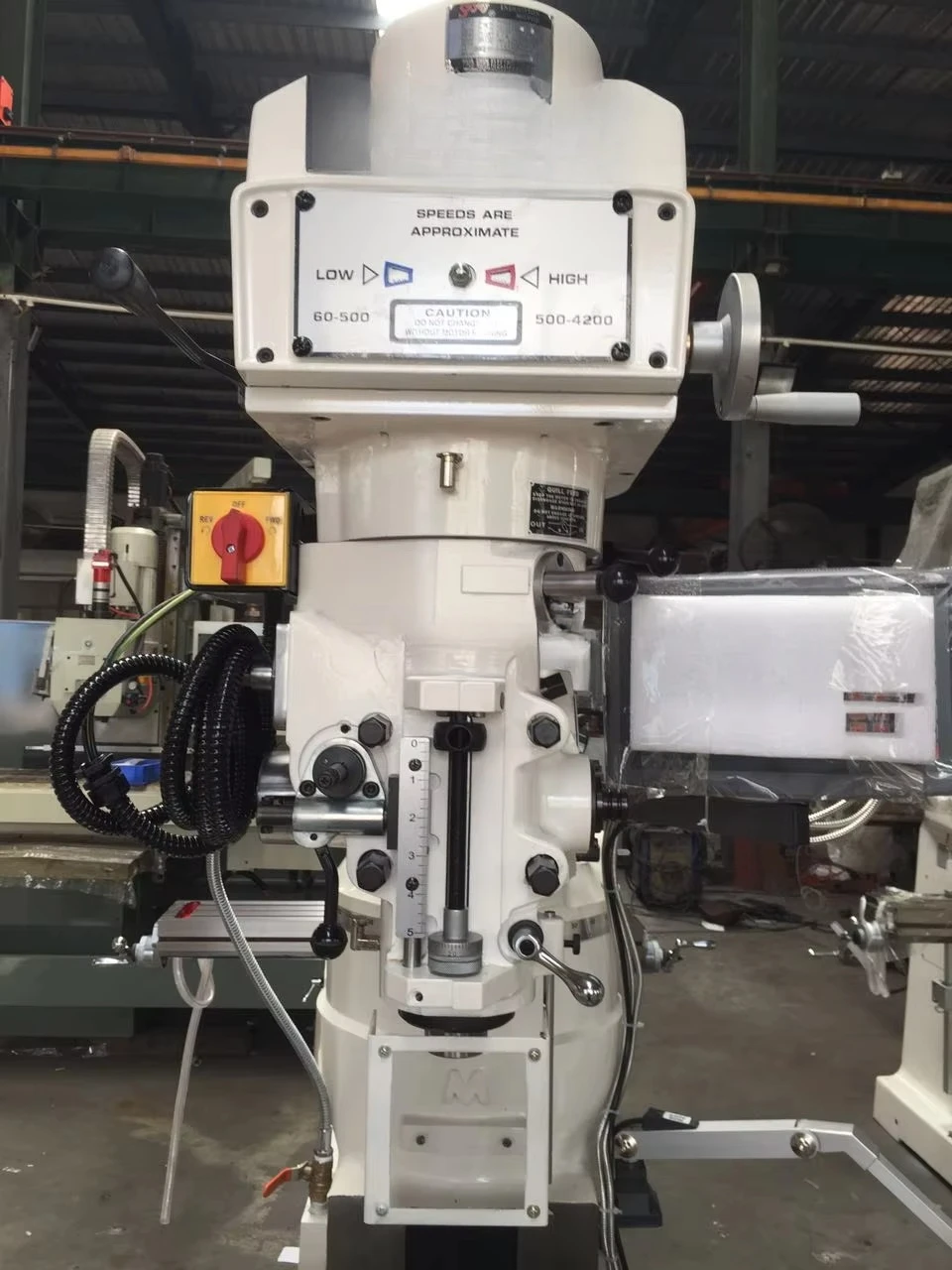 Hot Sale X6325T Turret Milling Machine with Accsesories Slotting Head Universal Fresadoras
