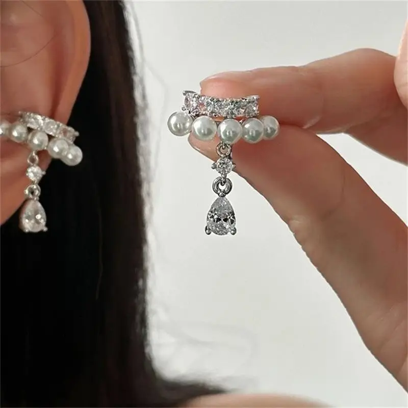 2 Stück glänzende Wassertropfen-Zirkon-Anhänger-Clip-Ohrringe für Damen, doppellagig, C-Form, Kristallperle, kein Piercing, Ohrclip-Manschette – Detail 4
