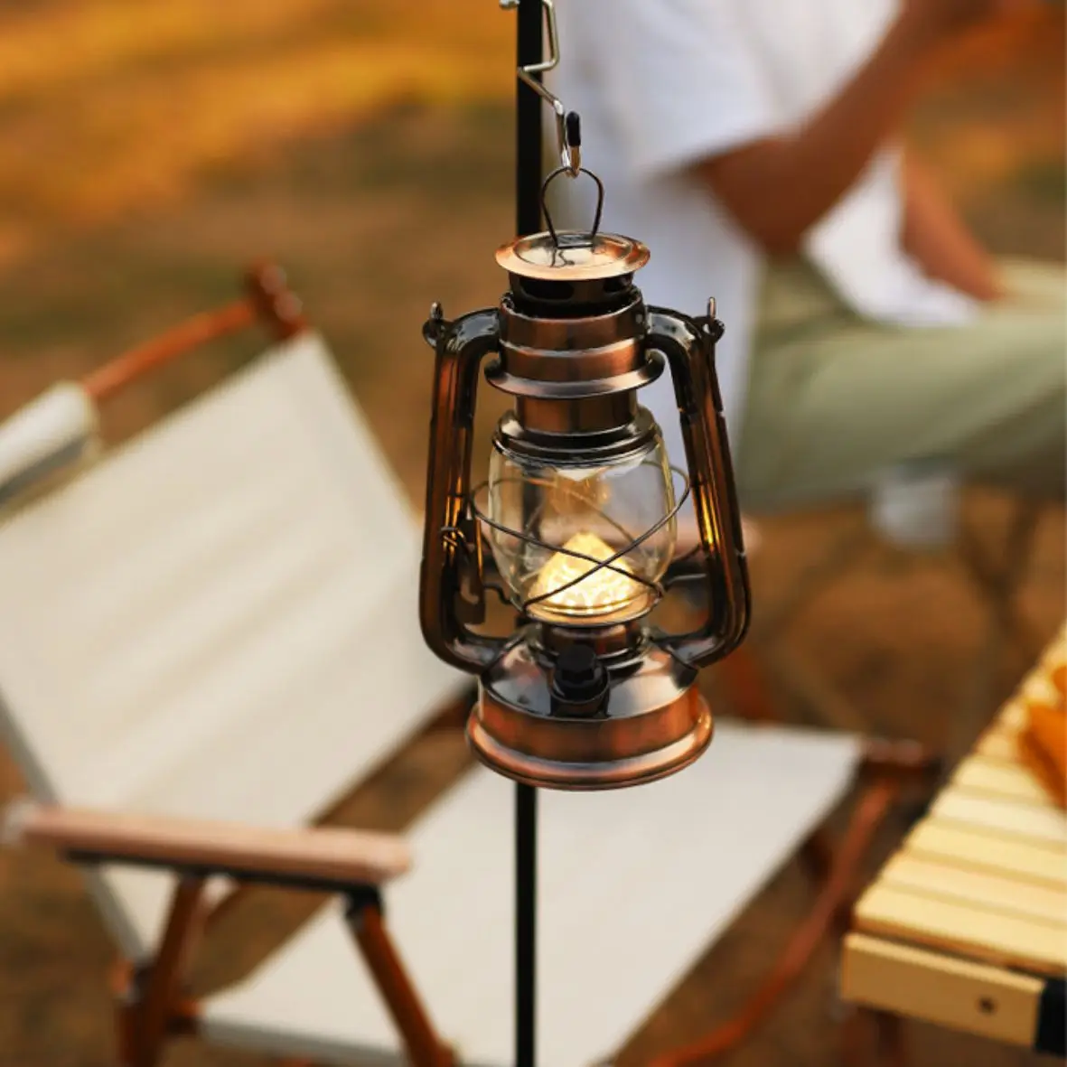 Retro atmosphere Light Outdoor Portable LED Rechargeable Hanging Tent light Hanging Camping Lantern oil Lamp for Party Fishing