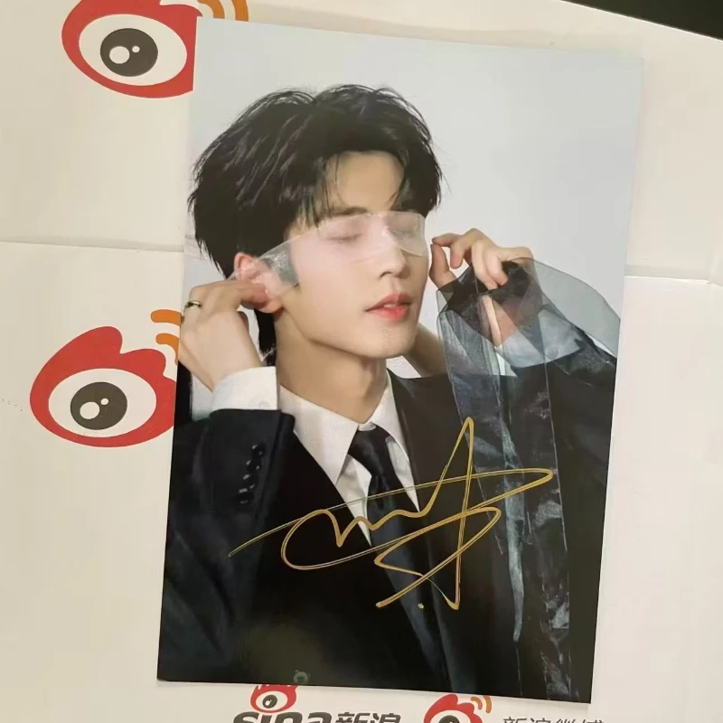 Zhang Linghe Wang Churan Magazine Cover TV Over Do Mo Rong Qing Yi Ren Susu Drama Stills Handwritten Signature Picture