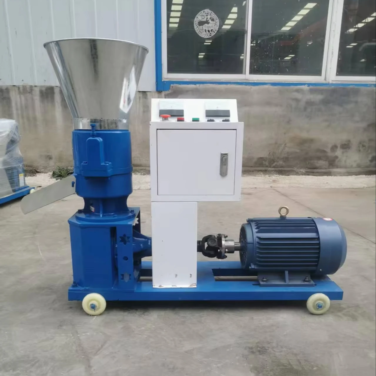 

Livestock Farm Granulator Feed Processing Machine Pellet Machine Straw Corn Feed Pellet Machine