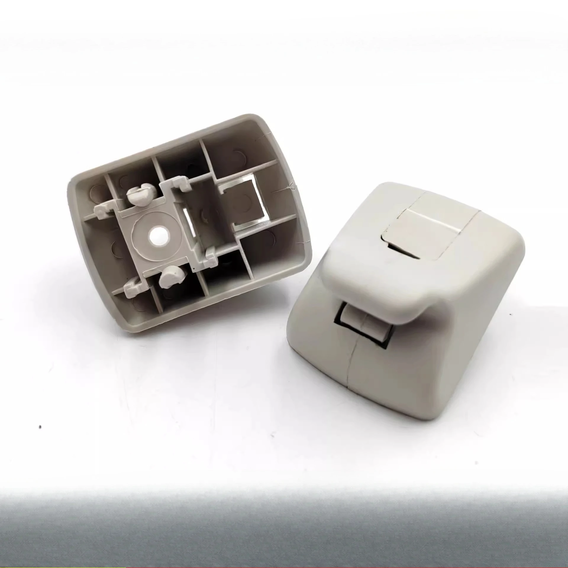 

1pcs For Ford Focus Escort Mondeo Sun Visor Clip