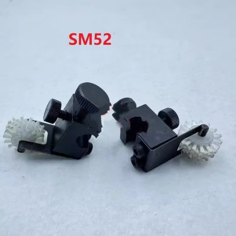 

High Quality Paper Pressing Brush Wheel Assembly SM52 SM74 Printing Machine Parts