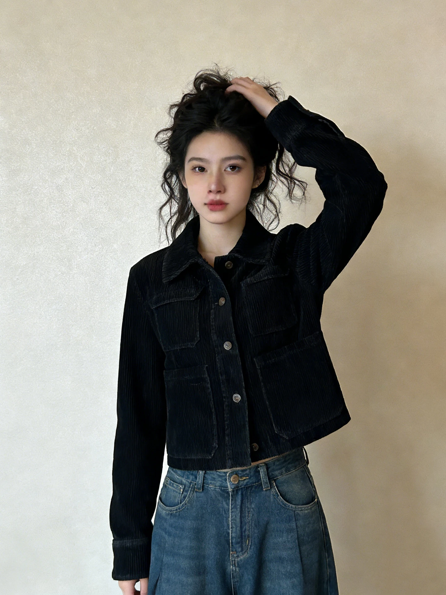 Retro Korean Black Heavyweight Corduroy Short Jacket Women's Loose Straight Cut Multi-Pocket Spring Coat Stylish Commute Style