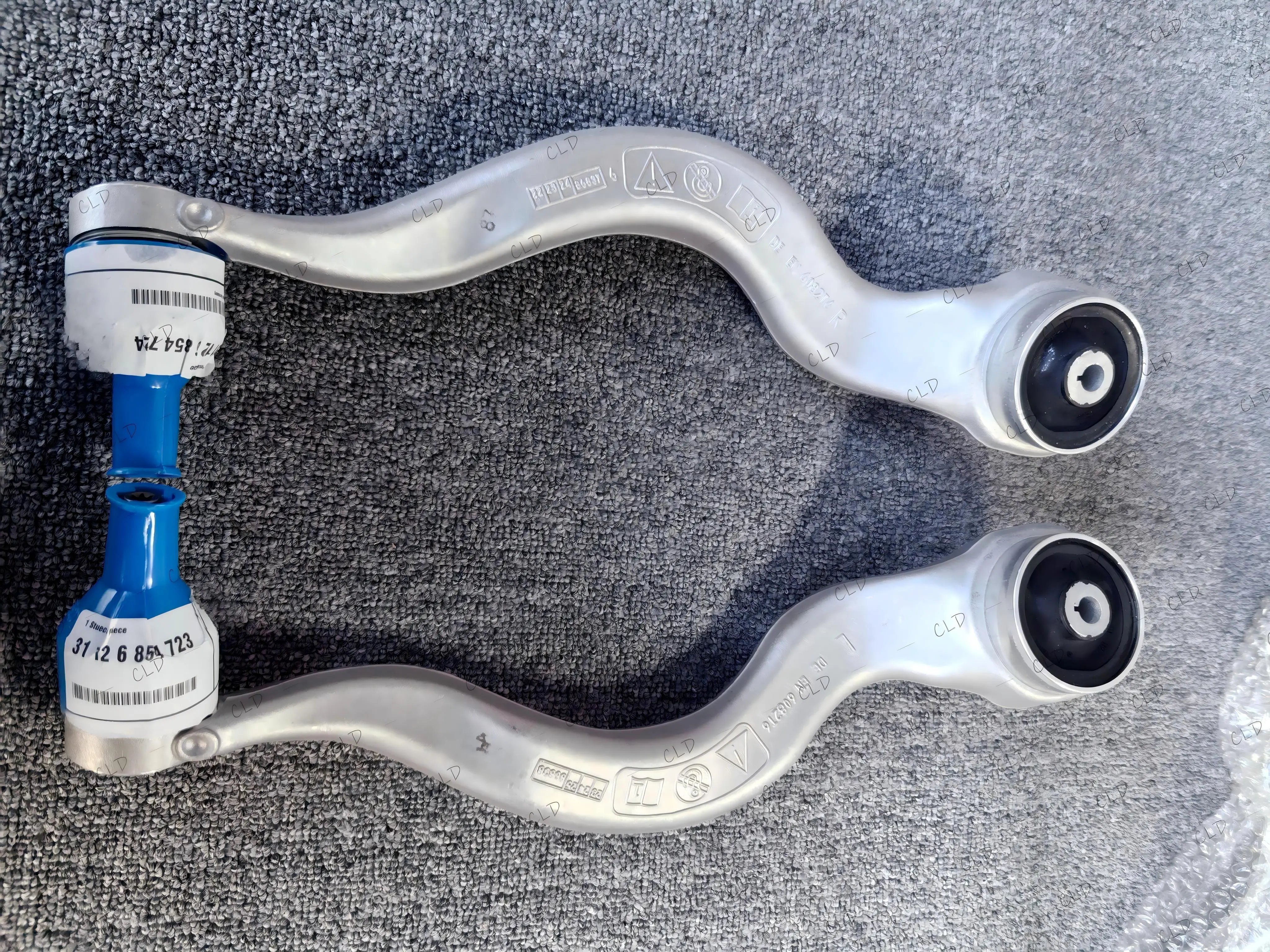Front lower control arm, suitable for BMW F30 F35 328i335i 428i435i M235i 31126854723 31126854724