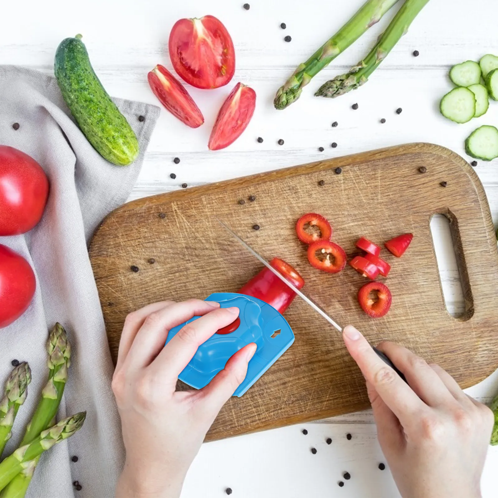 2Pcs Food Safety Holder High Quality Finger Guard for Slicing Grating Cutting Protect Hands Effortlessly Fits All Sizes