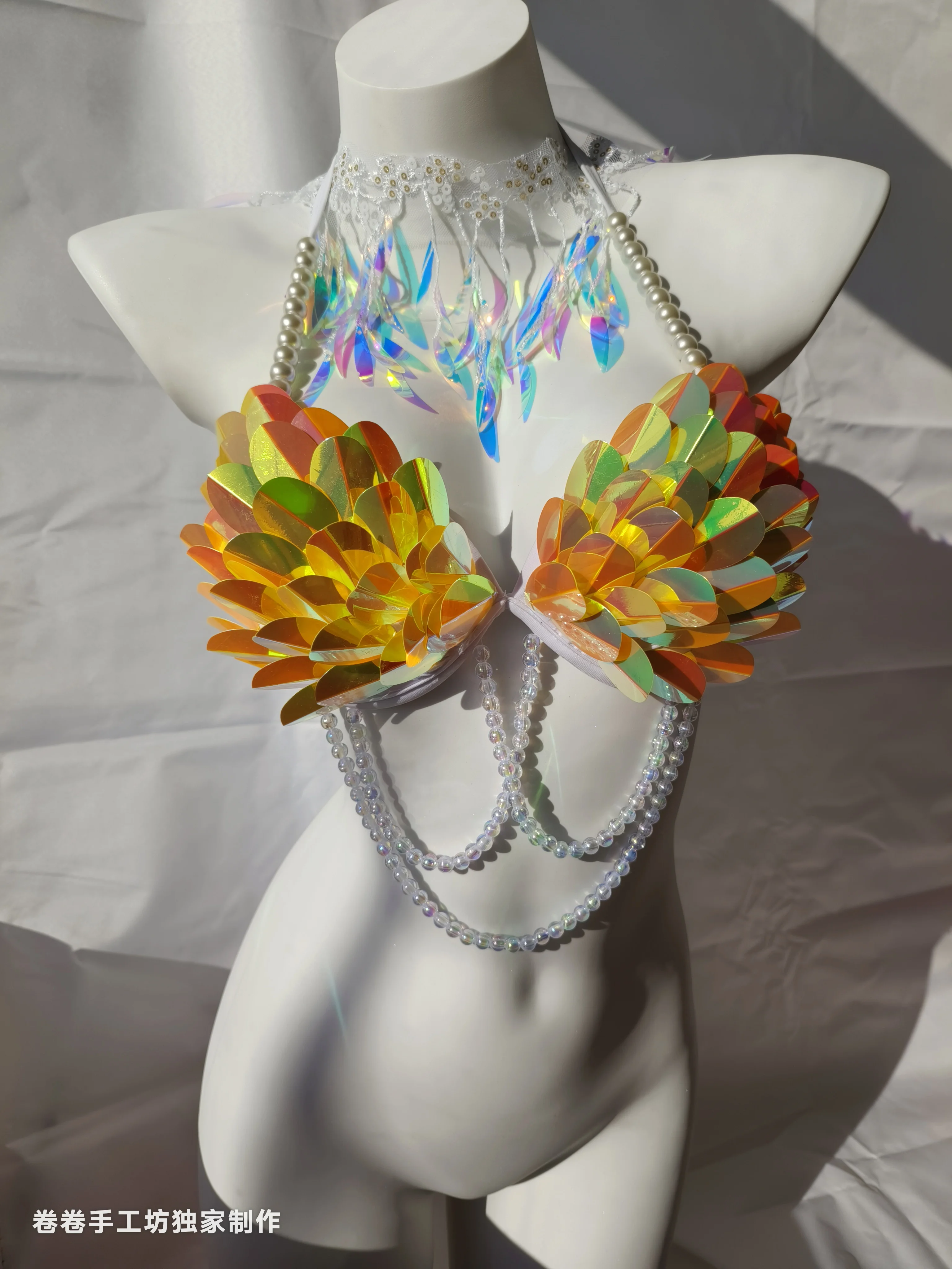 Handmade Big Fishscales Sequins Sexy Bikini Bra with Pearl Neckband Sparkle Fish Scales Swimwear Top For Night Club Dancing Show