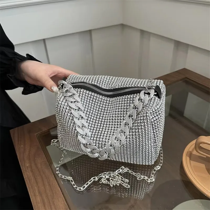 2025 early spring new popular fashion bright diamond niche diagonal shoulder bag handbag women's banquet bag