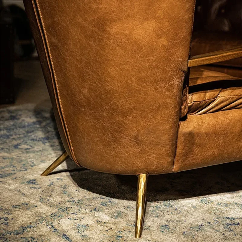 Chaise parrain avec accoudoirs en cuir rétro