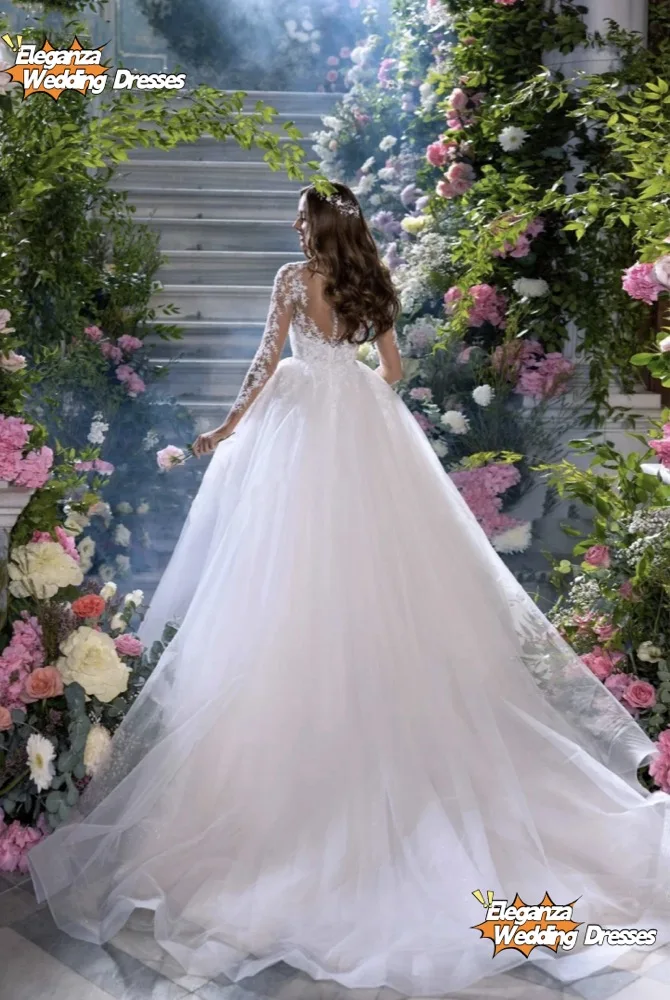 カスタマイズされたヴィンテージレースのウェディングドレス背中の開いたボタン A ラインアップリケ長袖ブライダルドレスプリンセス女性の花嫁ドレス