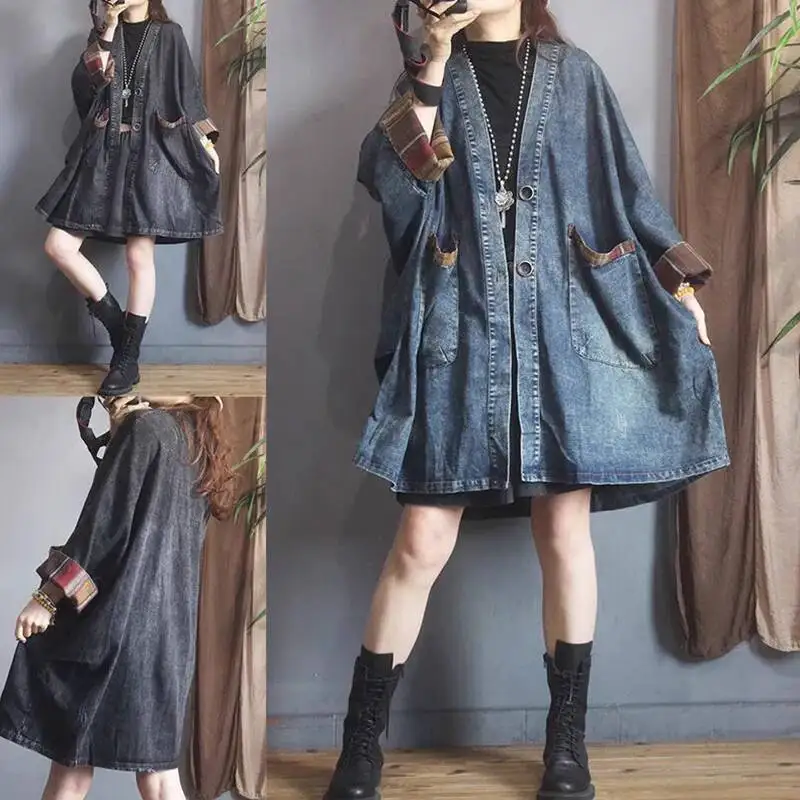 

Женская джинсовая куртка средней длины в стиле ретро с v-образным вырезом размера до 200 фунтов, осенняя свободная однотонная ветровка с карманами