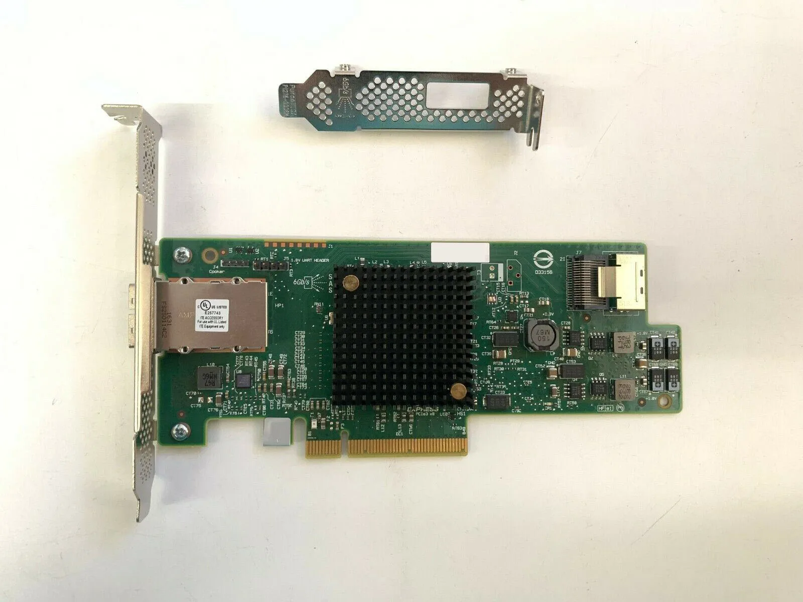 

LSI 9217-4i4e IT Mode SAS HBA PCI-E 3,0 P20 для ZFS frenas unRAID HP