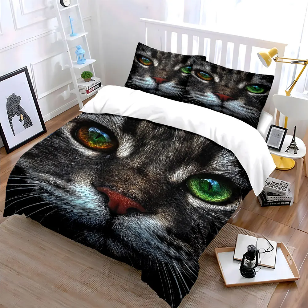 Close-up of cat's colorful eyes Print Bedding Set 1 Duvet Cover 2 Pillowcases for Adult and Children Luxury Gift Full Size