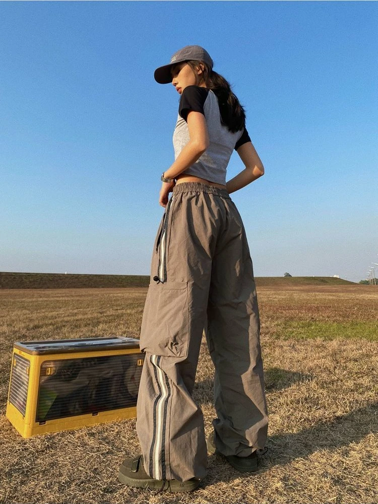 ADAGirl Cargo Pants for Women Hip Hop Oversize Wide Leg Trousers Y2k Vintage Streetwear Pocket Side Stripe Ladie Jogger Pantalon