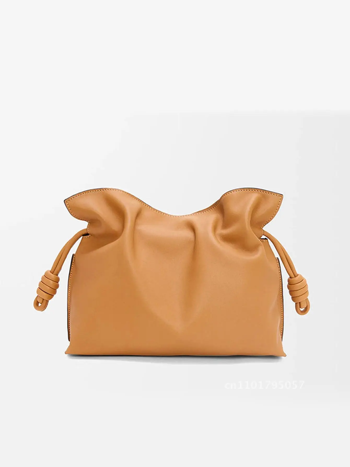 Commuter Shoulder Bag 2025 High End Versatile Crossbody Bag Large Capacity Cloud Bag Simple Fashion Women's Bag