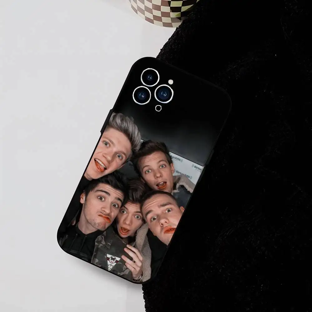 1 قطعة الفرقة O-One الاتجاه 1D.jpg جراب هاتف سيليكون لينة آيفون 17 الهواء 16 15 14 13 12 11 زائد برو ماكس زائد