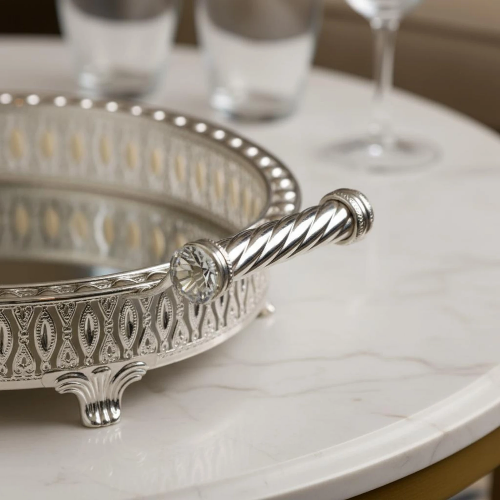 Filigree Tray Faceted Knob Handles Mirror Polished Round Tray Table Accent Standing Feet Household Display Sturdy And