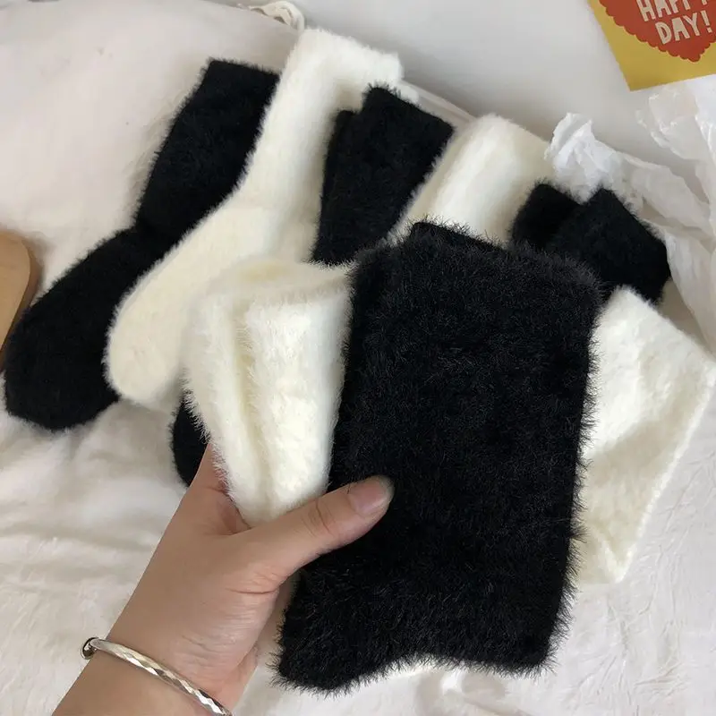 Athletic Crew Dress Autumn Winter New Warm Mink Fleece mid-calf Sock Women Versatile Solid Color Fleece Thickened 8W151