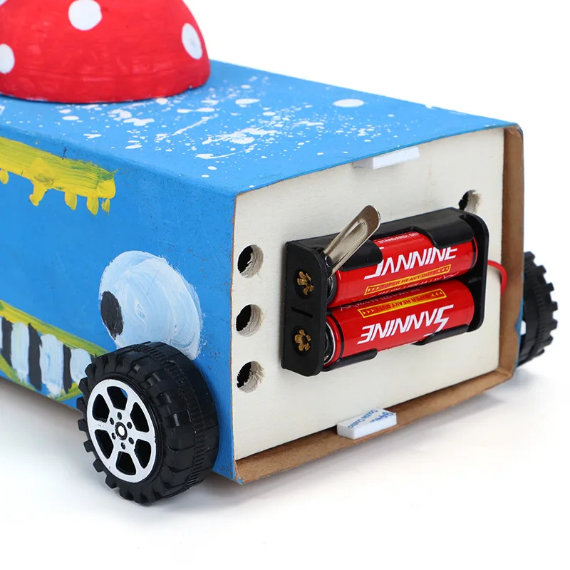 Robot spazzante fai-da-te Kit elettronico hoover creativo Invenzioni tecnologiche scientifiche per studenti Assemblare kit di materiali fatti a mano per invenzioni