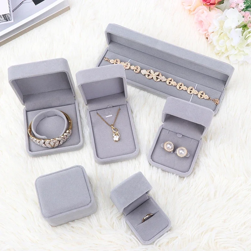 High-quality Grey Velvet Series Jewelry Box Ring, Necklace Pendant, Bracelet Chain Set Storage Box Jewelry Exquisite Gift Box