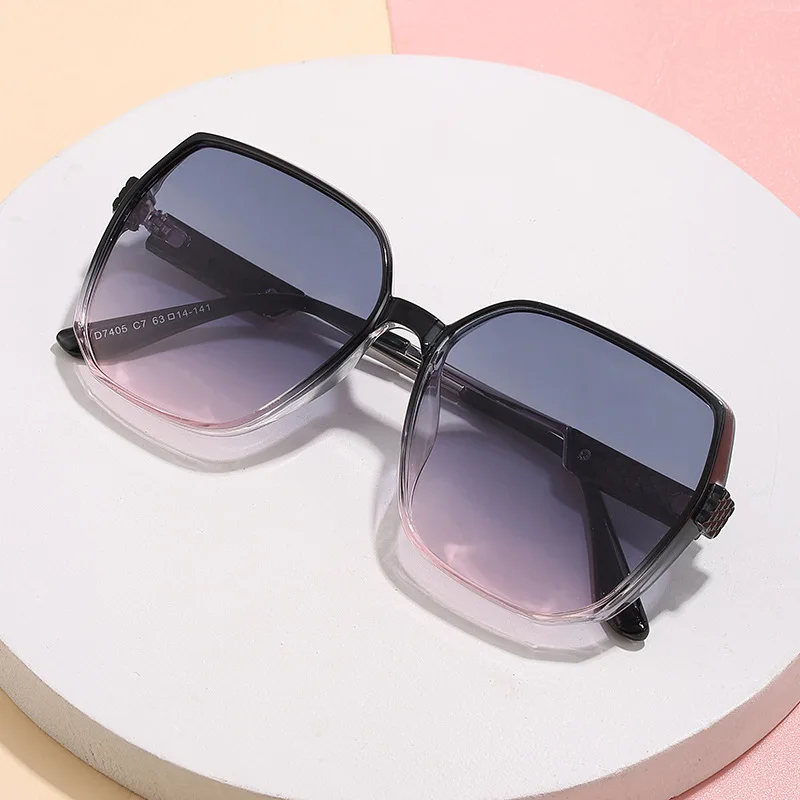 

OEMG 2024 Woman Lenses Eyewear Casual Resin Men Adult B7205 Sunglasses Sunglasses Men Limited por