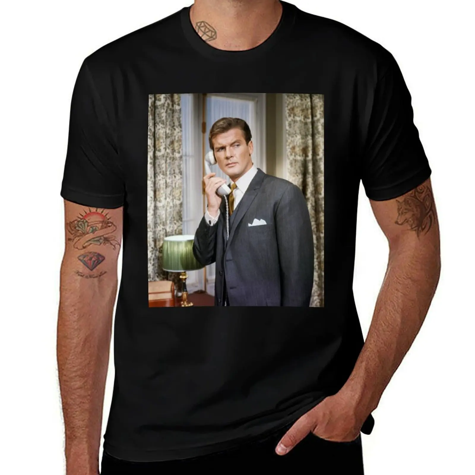 Roger Moore handsome T-Shirt Festival Casual Short Sleeve T-Shirt