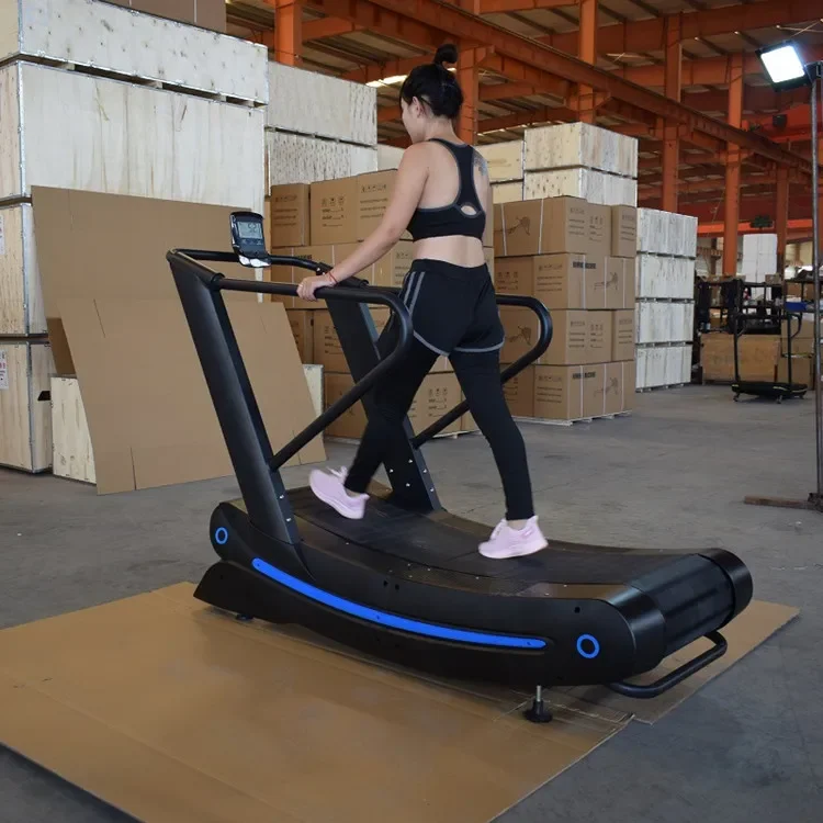 Unpowered Curved Treadmills with Low Noise Self-Powered Fitness Equipment for Cardio Air Flow Channels & Mechanical Driving