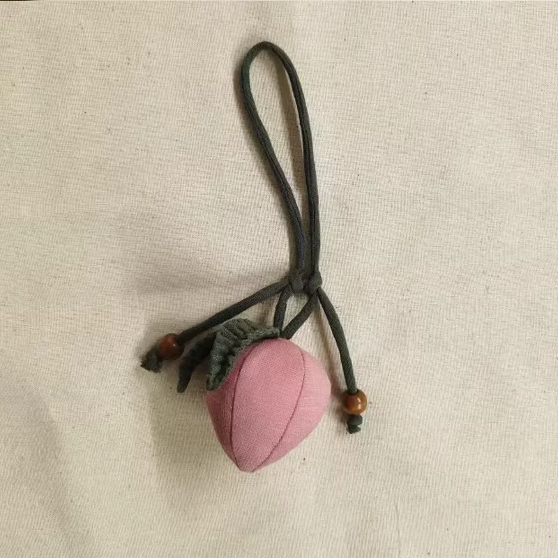 

Bag Pendant Keychain Hand Sewn Peach Shaped Pendant For Man Woman Gift Cute Pure Cotton Fabric