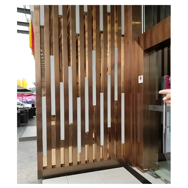 Luxury Gold Metal Pillar Room Divider Multi-Functional Shiny Modern Interior Decorative Partition for Living Room
