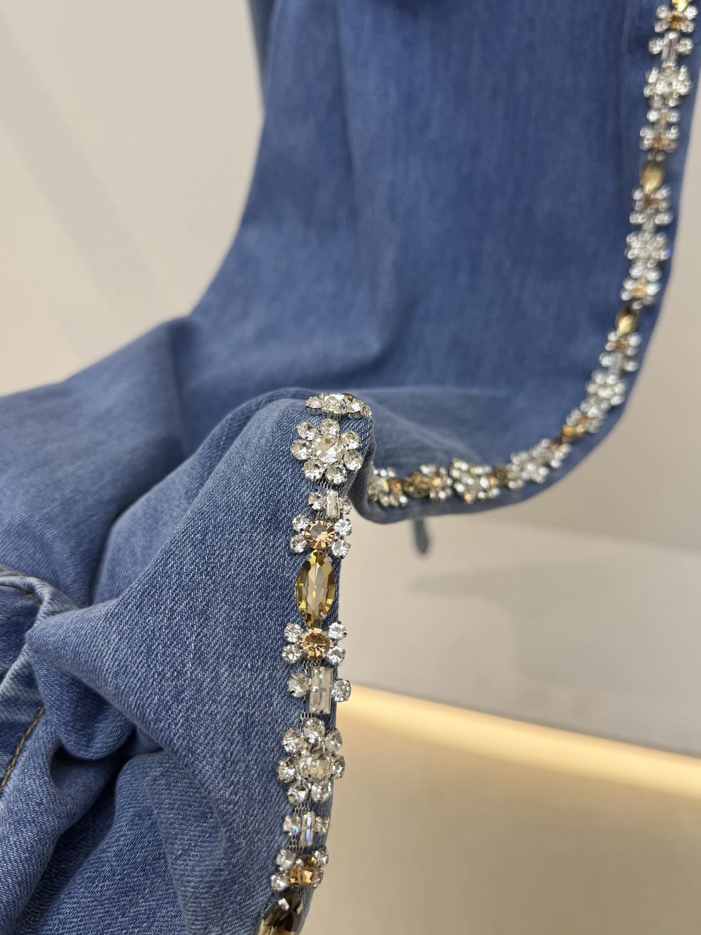 

Spring/Summer Women High Waist Rhinestone Side Strap Wide Leg Jeans Pocket Loose Straight Casual Elegant Denim Pants