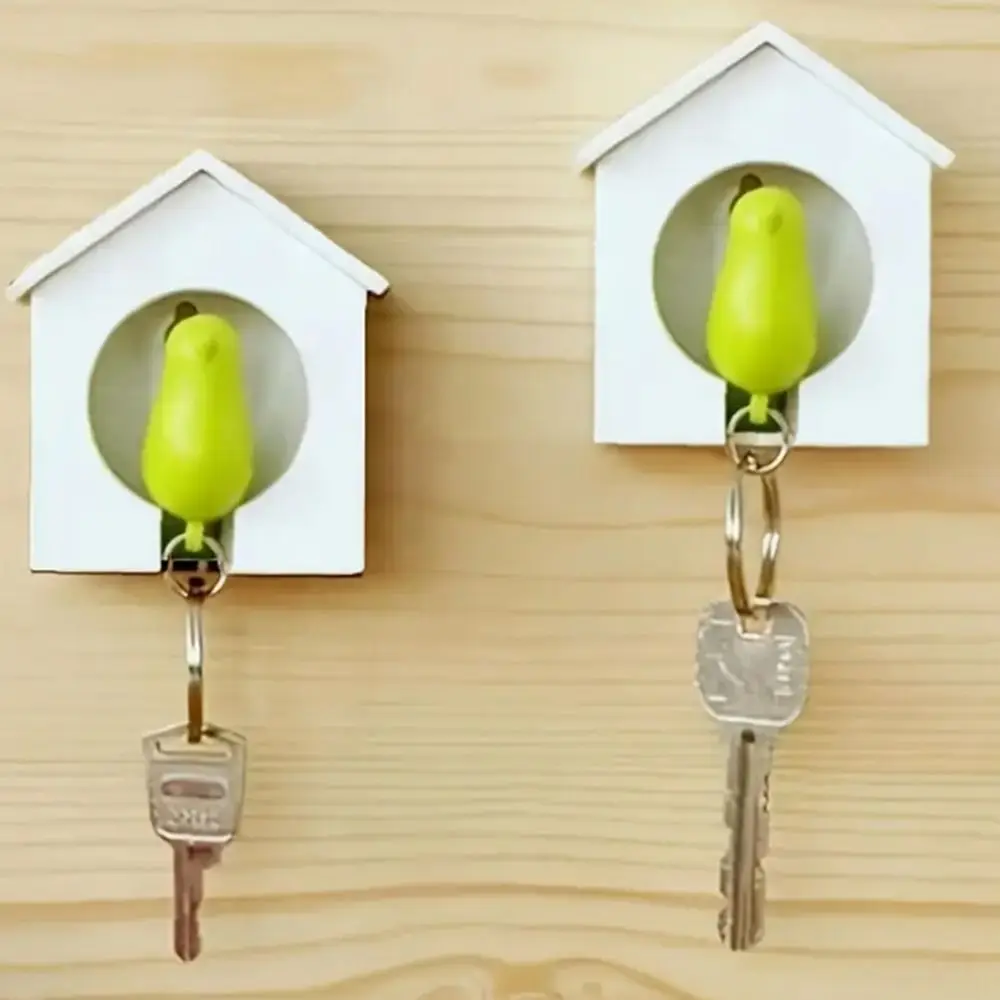 Cute Plastic Sparrow Key Holder Birdhouse Shape Decorative Sparrow House Keychain Bird Whistle Wall Mounted Key Hanger Wall