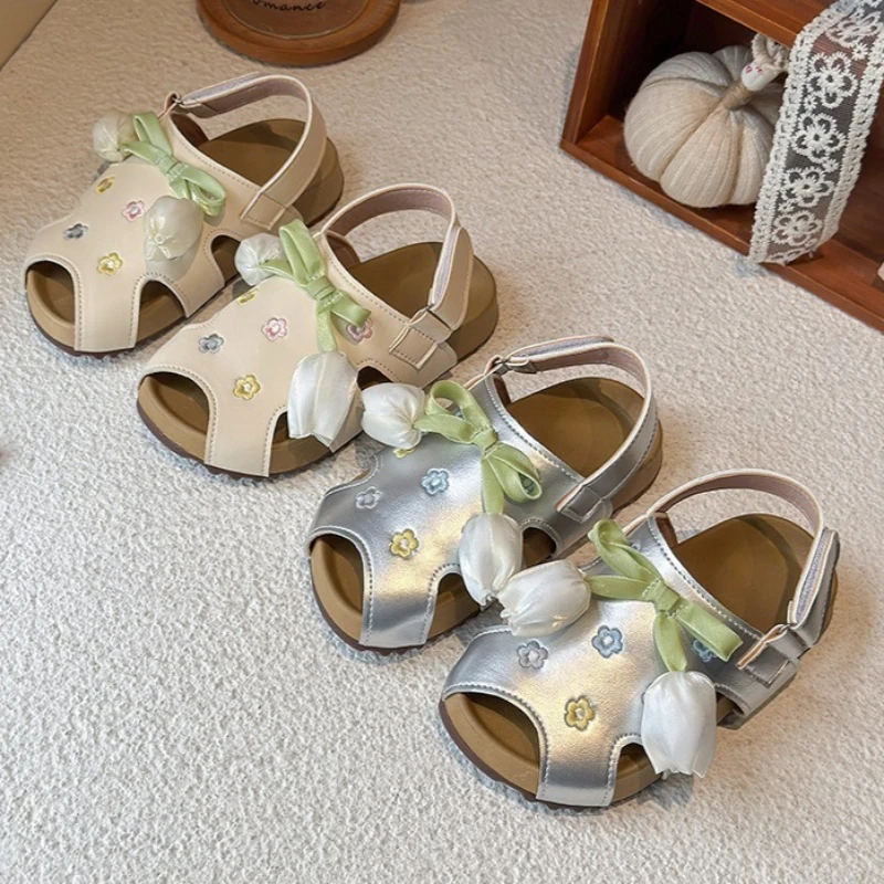 Summer Girl Sandals 2026new Korean Version Cute Child Soft Shoes Fashionable Girls Anti Slip Daily Matching Skirt Party Sandals