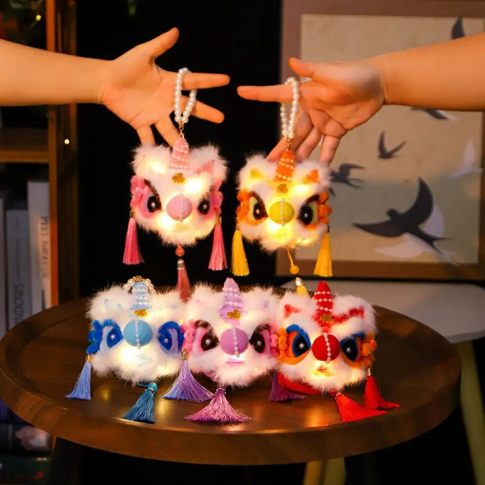 

Pearl Plush Lion Pendant Handheld Twisted Stick New Year Luminous Lantern Tassel Ornaments Lion Lantern Keychain Spring Festival