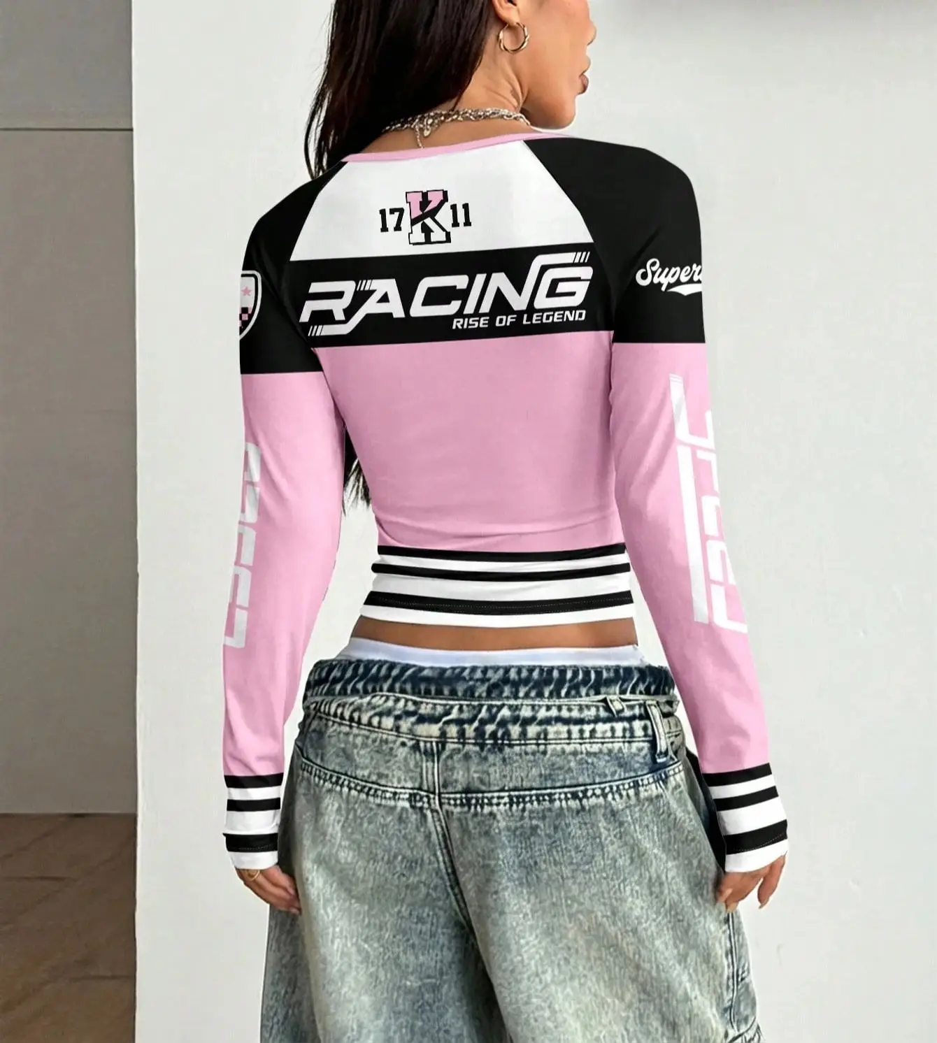 Streetwear Rosa-Schwarzes Patchwork-Racing-Grafik Langarm-Crop-Top Schlanke Y2K-Mädchenbluse – Detail 5
