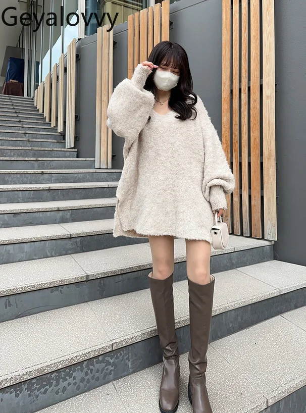 เสื้อสเวตเตอร์คอวี สไตล์ญี่ปุ่น สำหรับฤดูใบไม้ร่วงและฤดูหนาว เสื้อถักหลวมๆ แฟชั่น ขนปุยผสมขนสัตว์ เสื้อสวมหัวสำหรับผู้หญิง