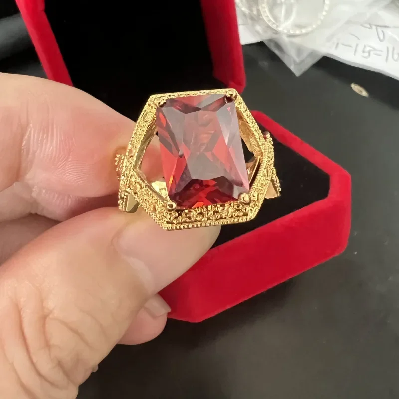 Across Male Lab Garnet Promise Ring 10k Gold Zaręczynowe obrączki ślubne dla mężczyzn Biżuteria na palec Prezent