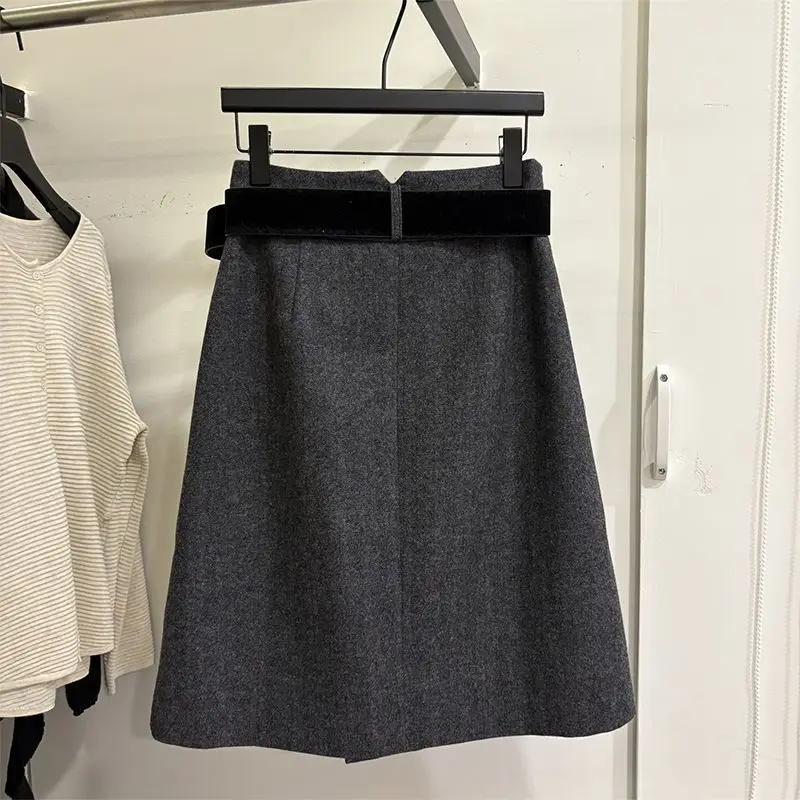 2025 Korean high-waisted woolen skirt slimming autumn and winter fashion new temperament casual skirt midi skirt