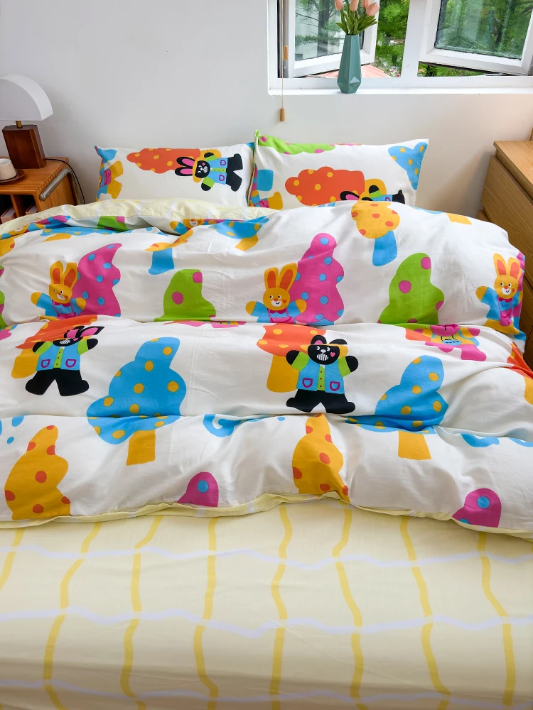 Skin Friendly Cotton Bedding Set with Cute Cartoons, 100% Cotton Duvet Cover, Pillowcases for a Joyful Sleep, 3 Pcs