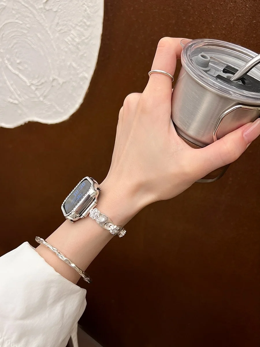 

Silk Flower Metal Compatible iWatch Strap 38mm 40mm 41mm 42mm 44mm 45mm 49mm Fashion Strap