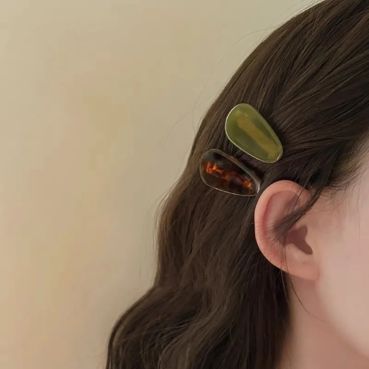 2Pcs Cute Contrast Hairpin Women Oval Acetate Bangs Clip Duckbill Clip Girls Hair Clip Temperamental Headdress Hair Accessories image 3