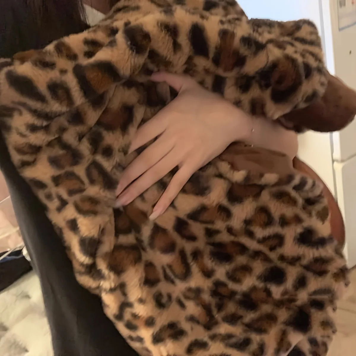 

Leopard Print Rabbit Plush Double Sofa Blanket Multi-Functional Stylish Good-Looking Warm Comfortable Living Room Decor Blanket