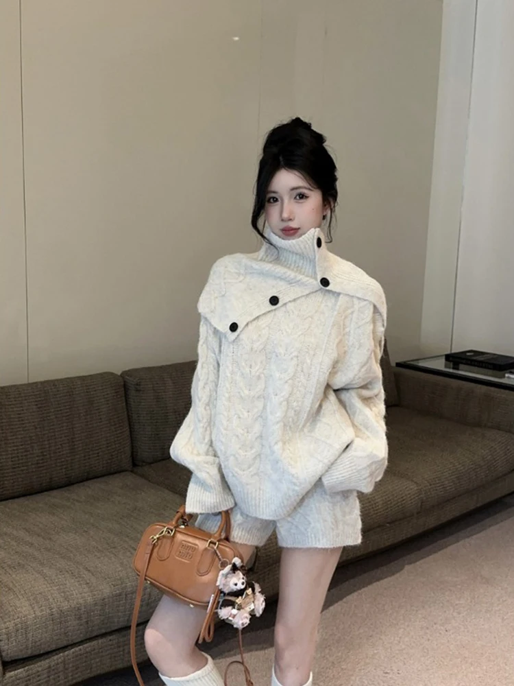 

Ladies' Lazy Knitted Sweater Set Vintage Twist Fashionable Three-piece Winter Outfit Includes Top Shorts And Scarf