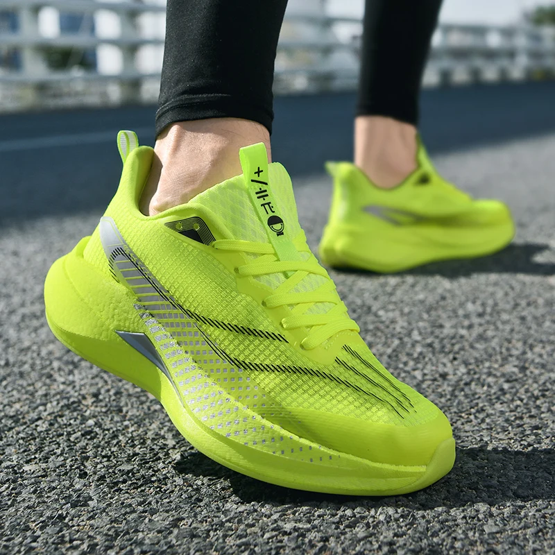 2026 New Casual Sports Shoes, Unisex Wear-Resistant Running Shoes, Lightweight Breathable Mesh Couple Models, Multiple Colors to Choose from