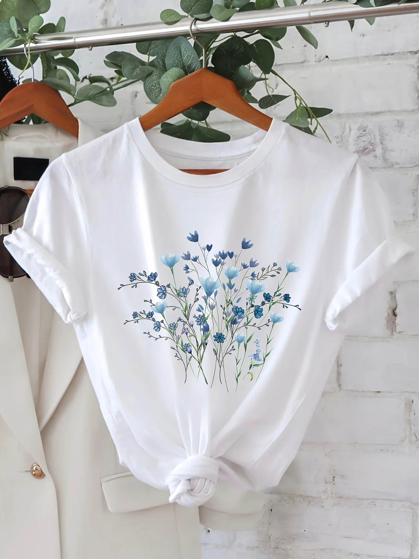 2026 Spring Summer New Women's Round Neck Floral Print Cool Fashion Short Sleeve Casual T-Shirt 90s Graphic T Shirt Clothes