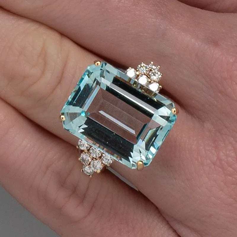 1pc Luxurious Hyperbole Women Ring Cocktail Party Ring with Huge Sky Blue Cubic Zircon Prong Setting Valentine's Gift for Wife view 5